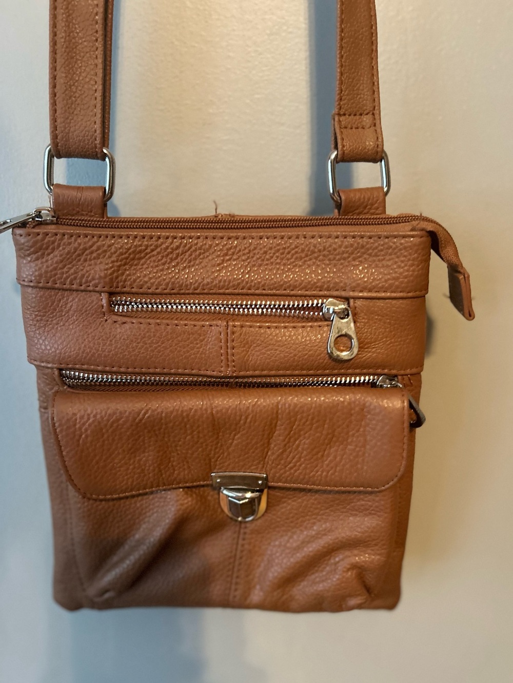 Leather crossbody - Picture 3 of 11